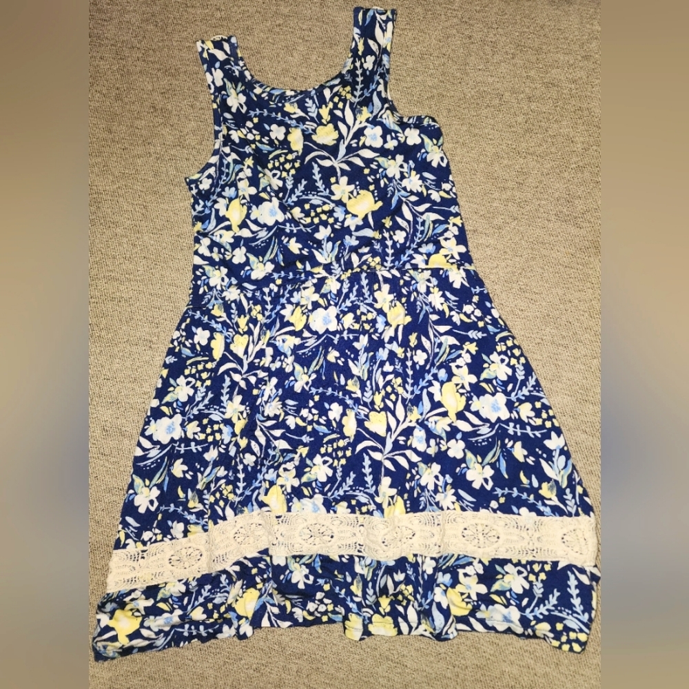 ** 2/$15 ** Tucker & Tate Floral & Crotchet Lace Midi Dress